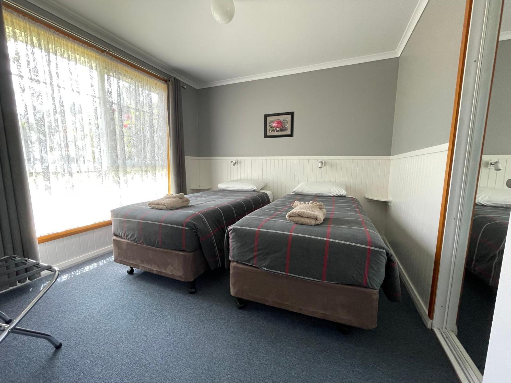 Castaway Holiday Apartments Стран Экстерьер фото