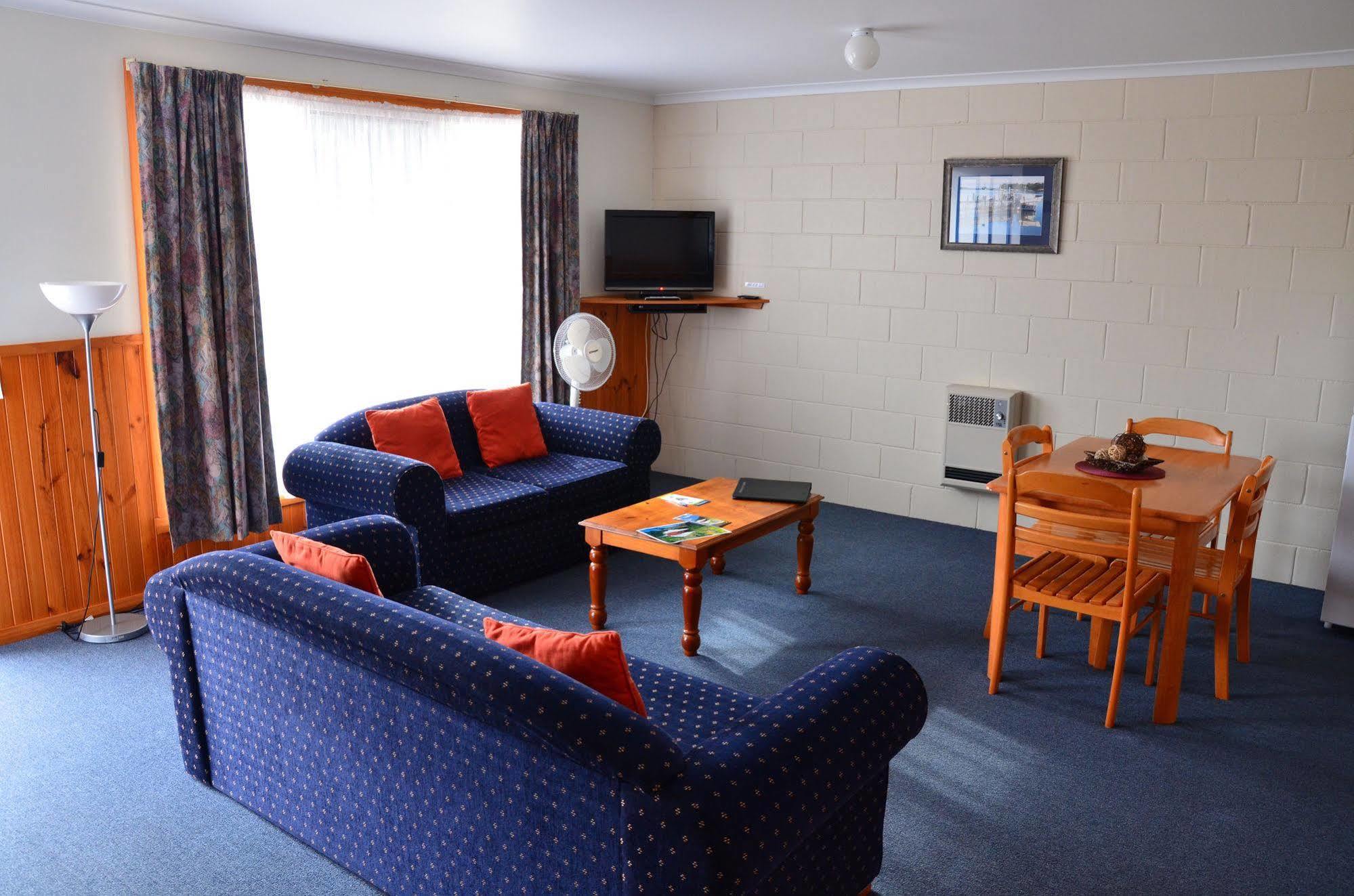Castaway Holiday Apartments Стран Экстерьер фото