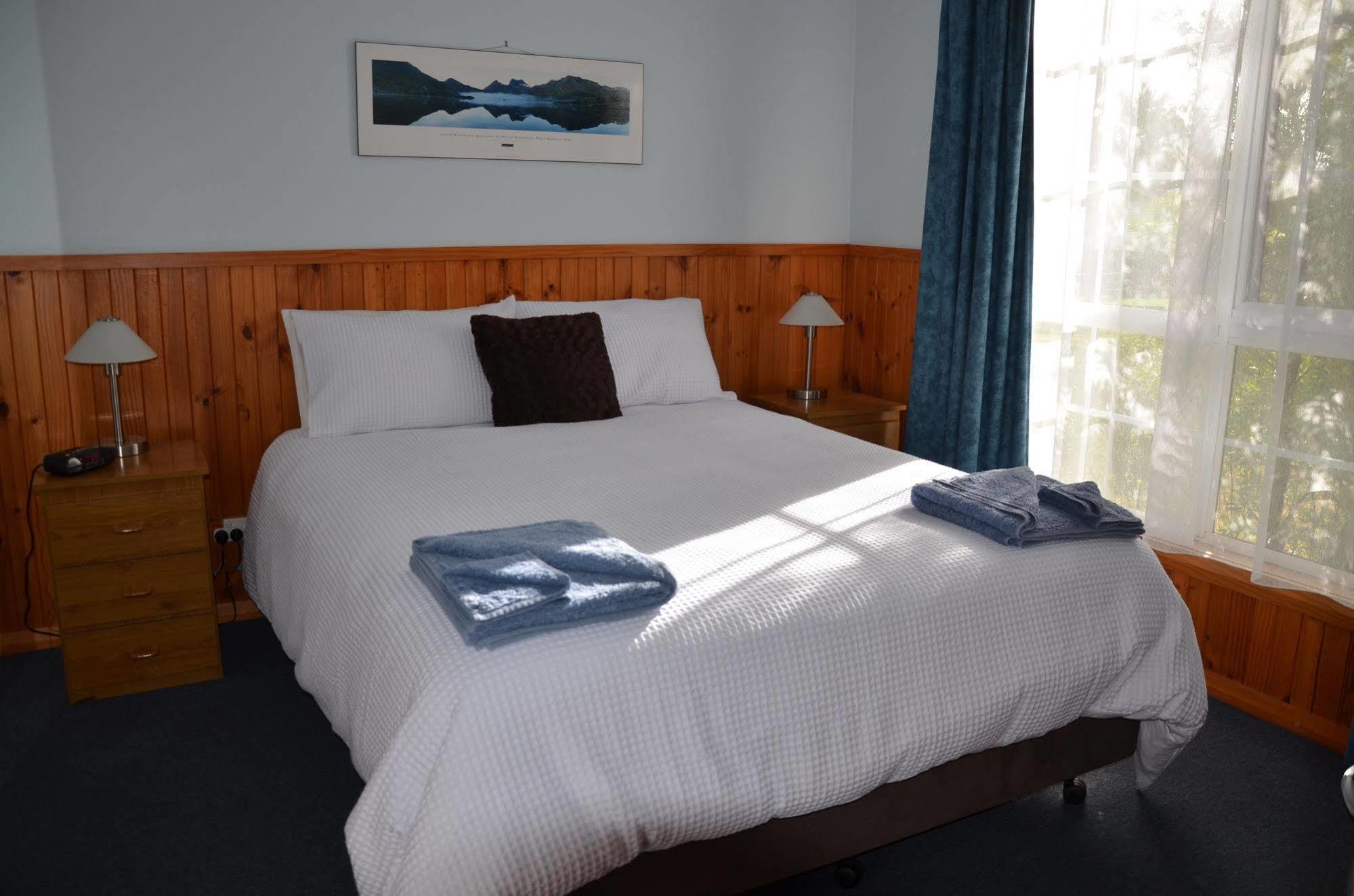Castaway Holiday Apartments Стран Экстерьер фото